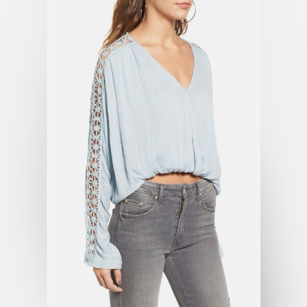 Free People Runaway Crochet Blouse Sky Blue M NWT Boho Cropped - Picture 2 of 11